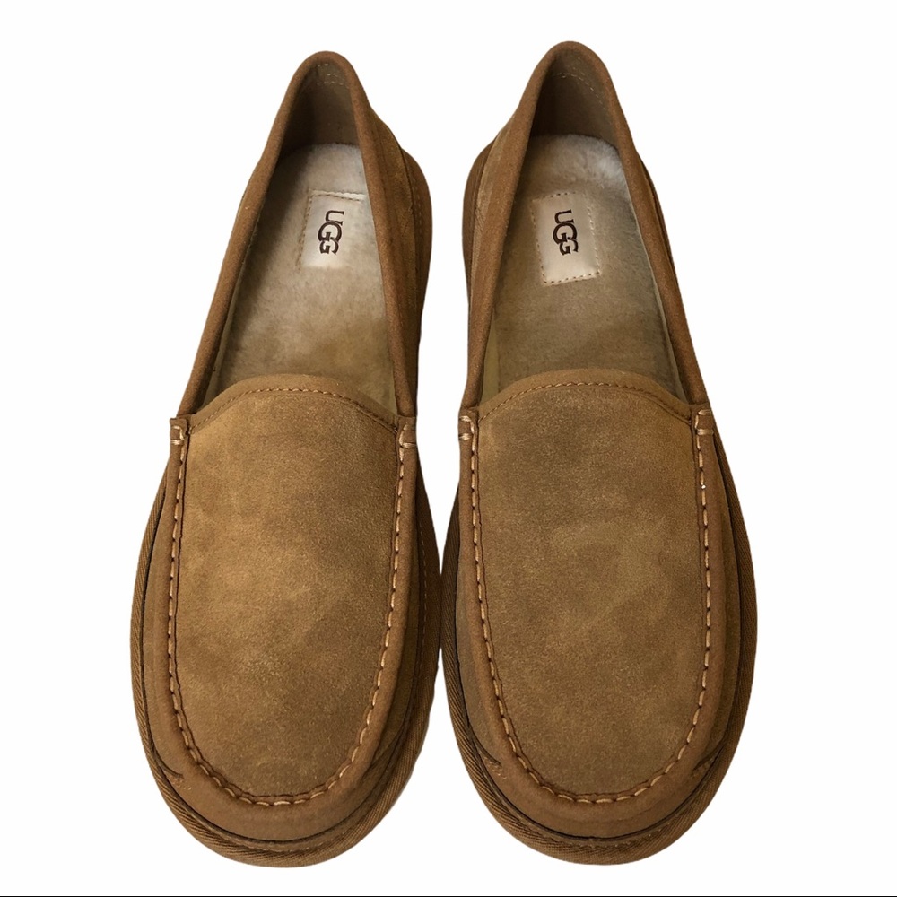 UGG slippers men’s water resistant size 9